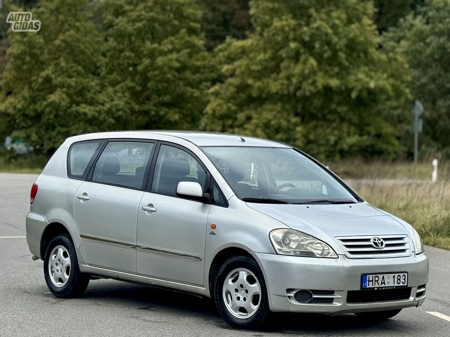 Toyota Avensis 2003 г Минивэн