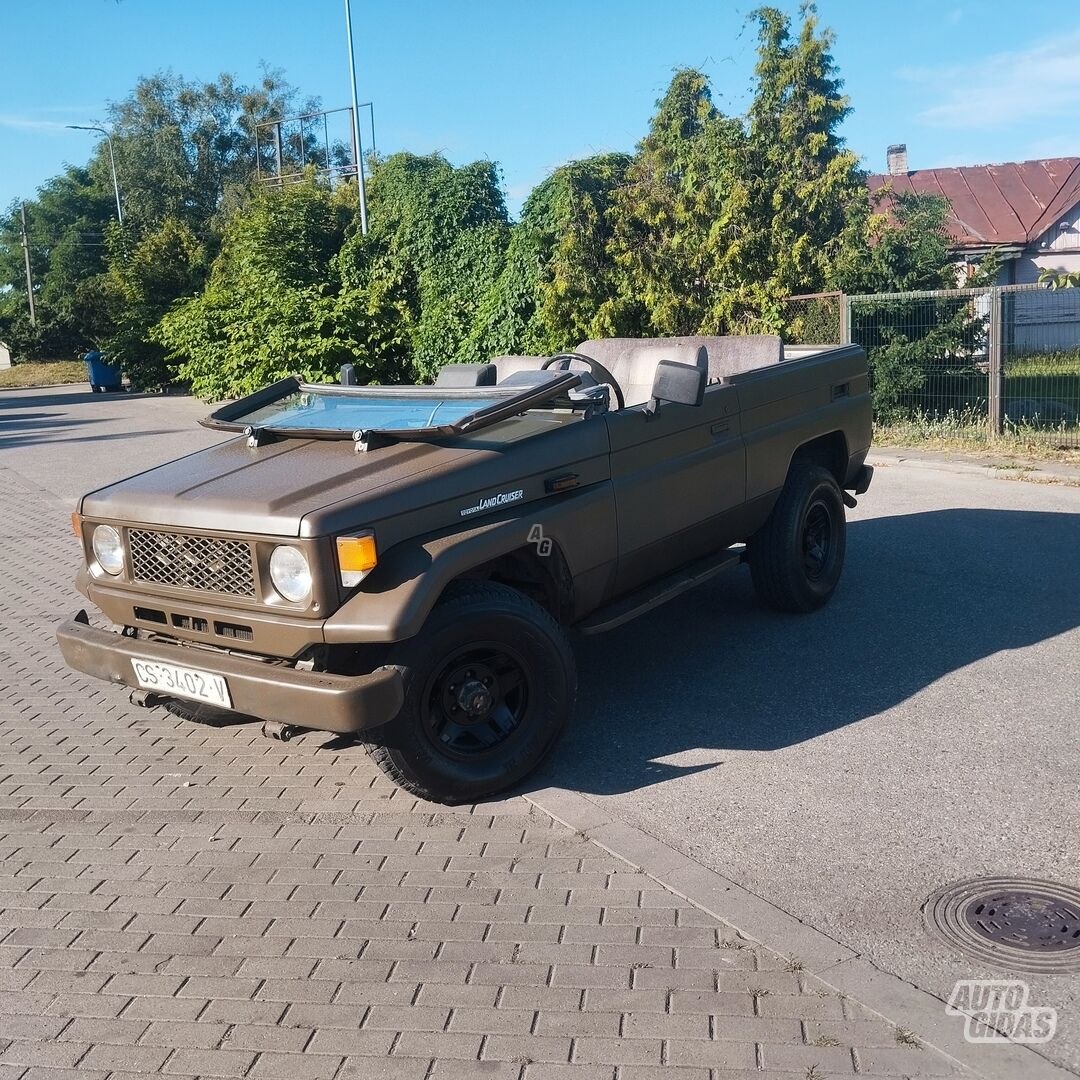 Toyota Land Cruiser 1990 y Off-road / Crossover