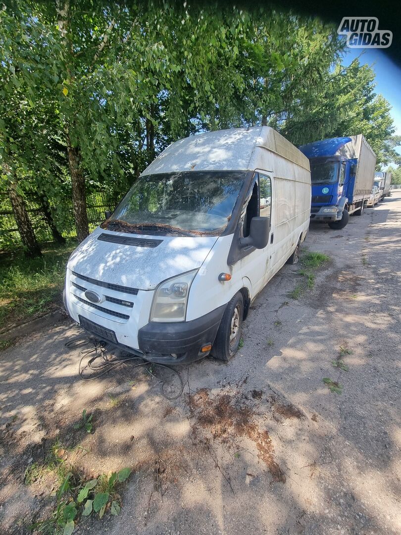 Ford Transit 2010 г Грузовой микроавтобус