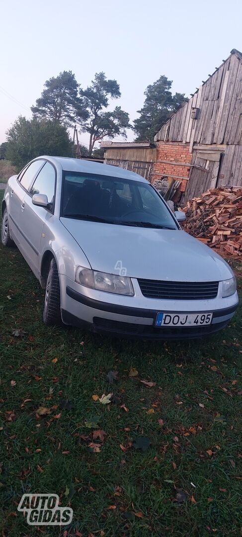 Volkswagen Passat 1999 y Sedan