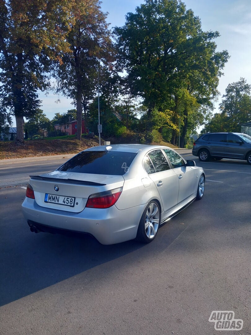 Bmw 530 2004 m Sedanas