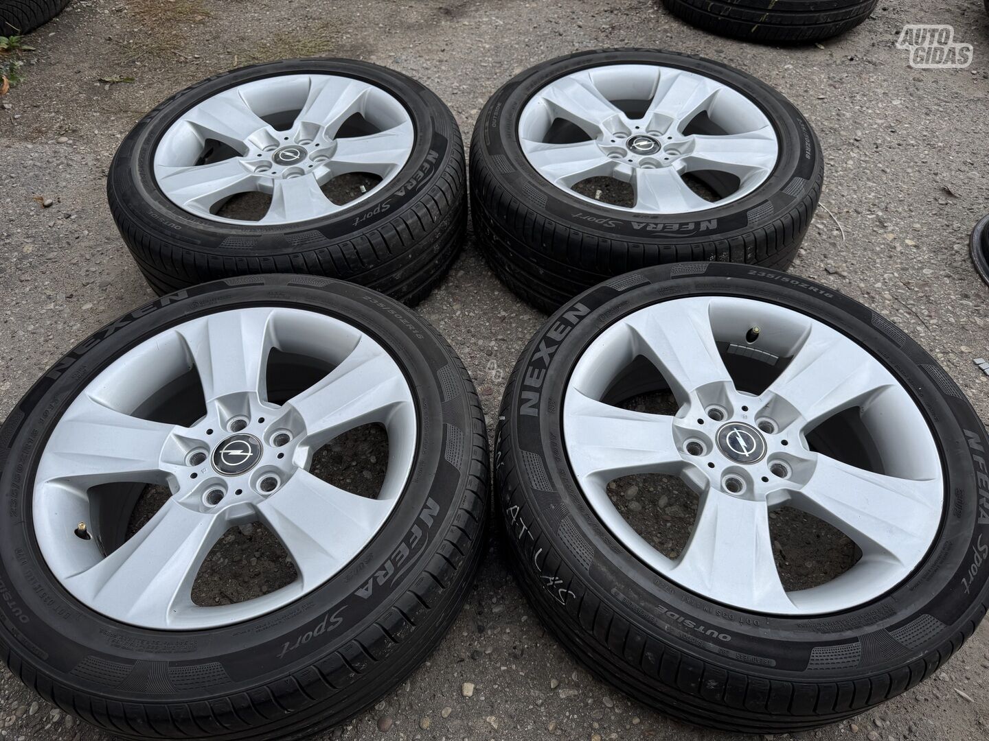 Opel Siunciam, 8J ET46 Insignia light alloy R18 rims