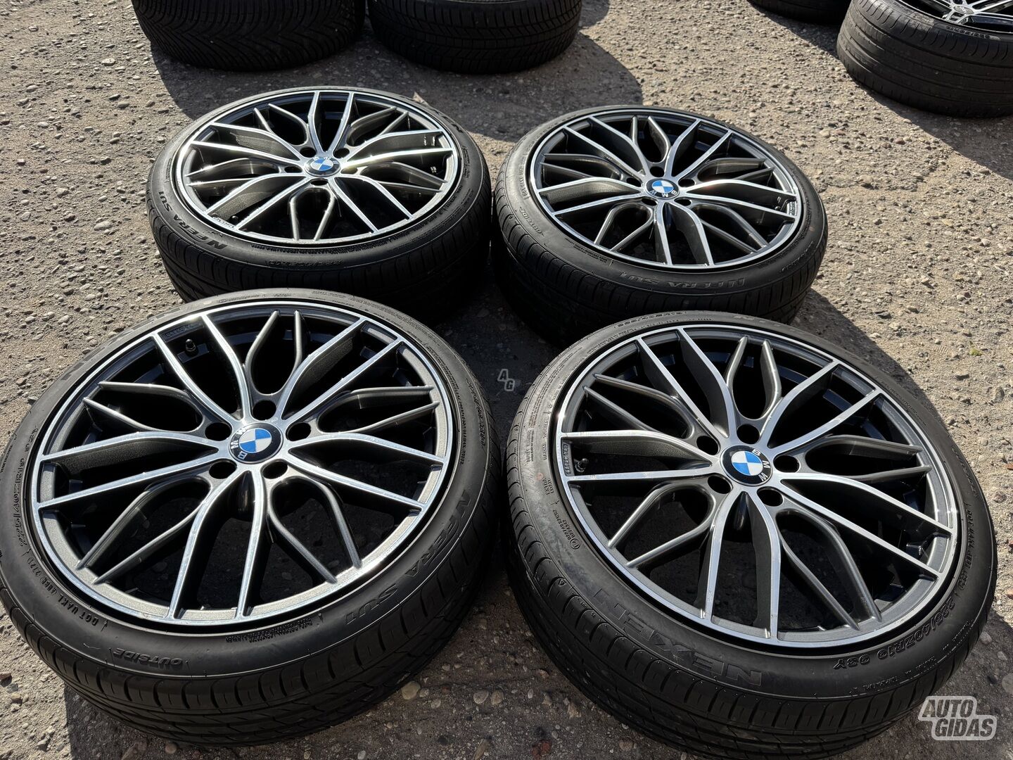 BMW Siunciam, 8.5J ET25 light alloy R19 rims