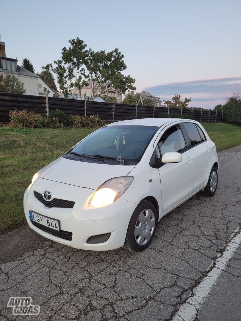 Toyota Yaris 2009 m Vienatūris