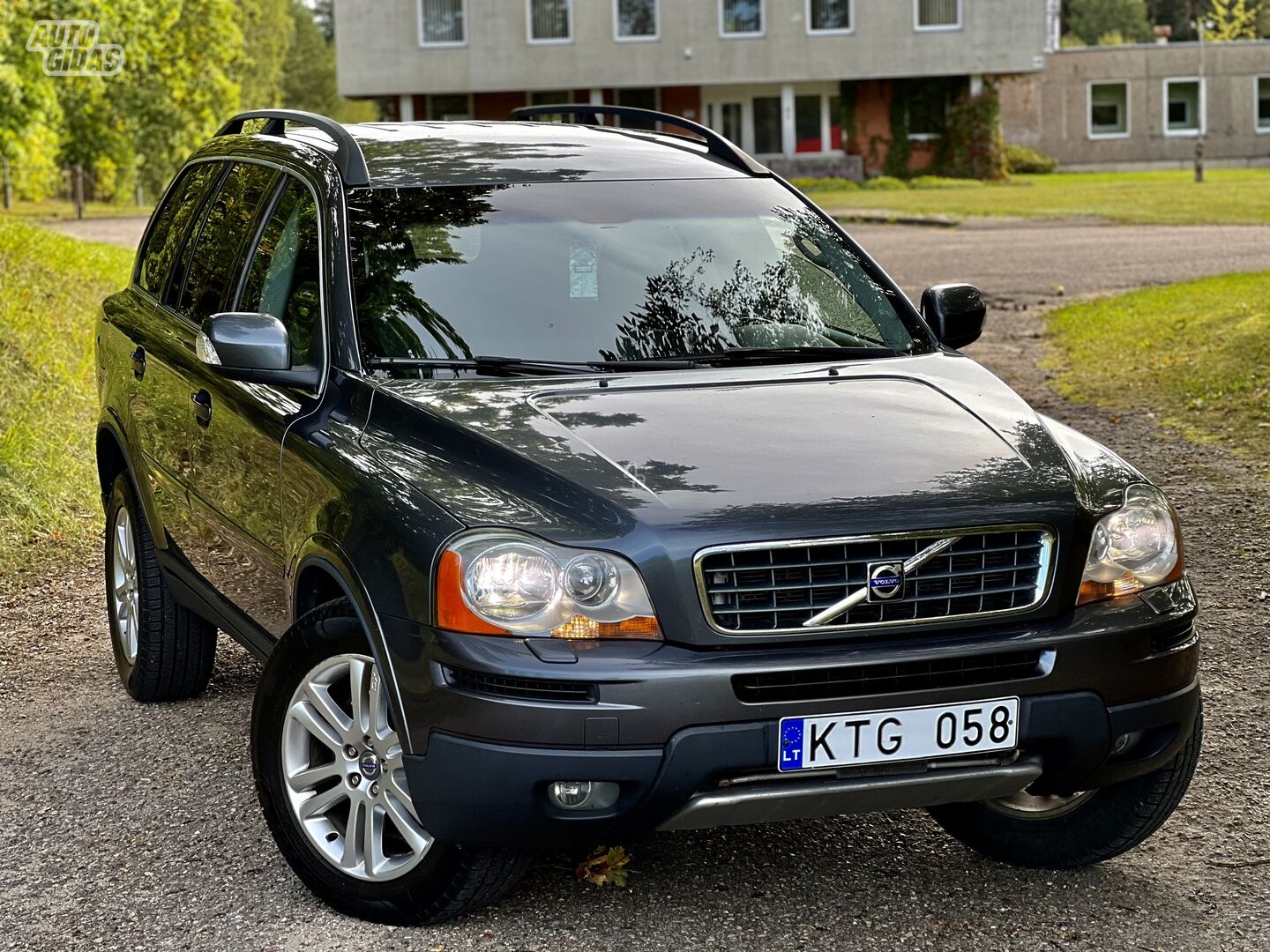 Volvo XC90 2008 y Off-road / Crossover