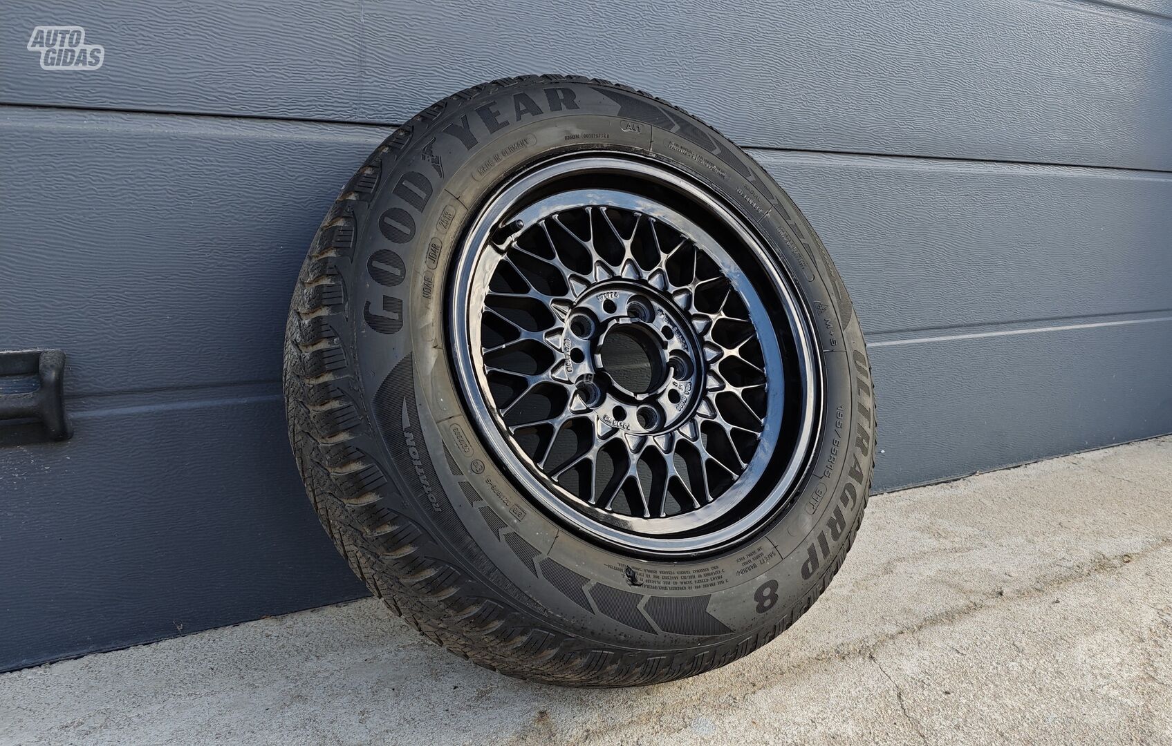 BBS Style 5 lengvojo lydinio R15 ratlankiai