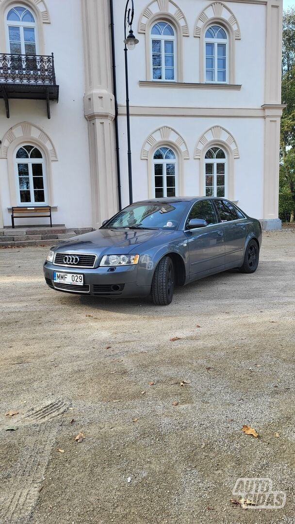 Audi A4 B6 2003 y