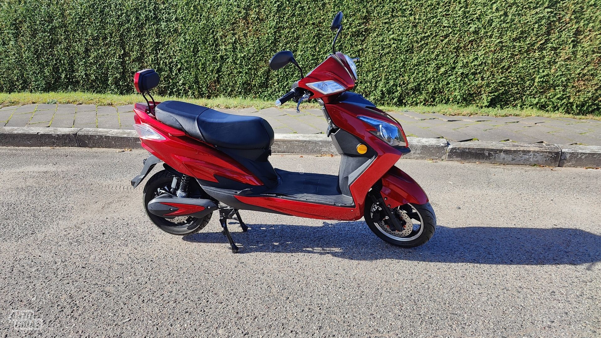 2024 y Scooter / moped