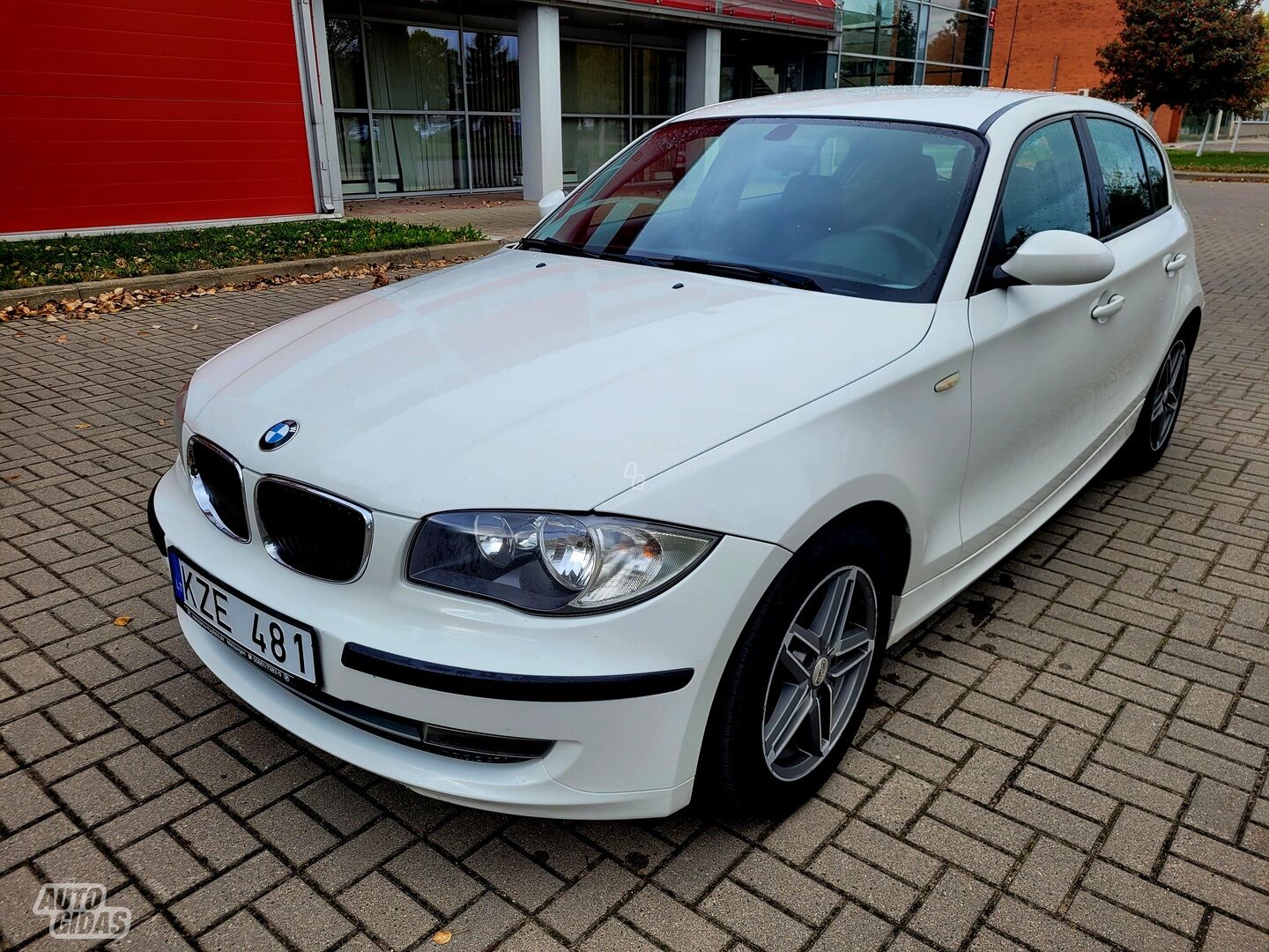 Bmw 116 E87 2009 г