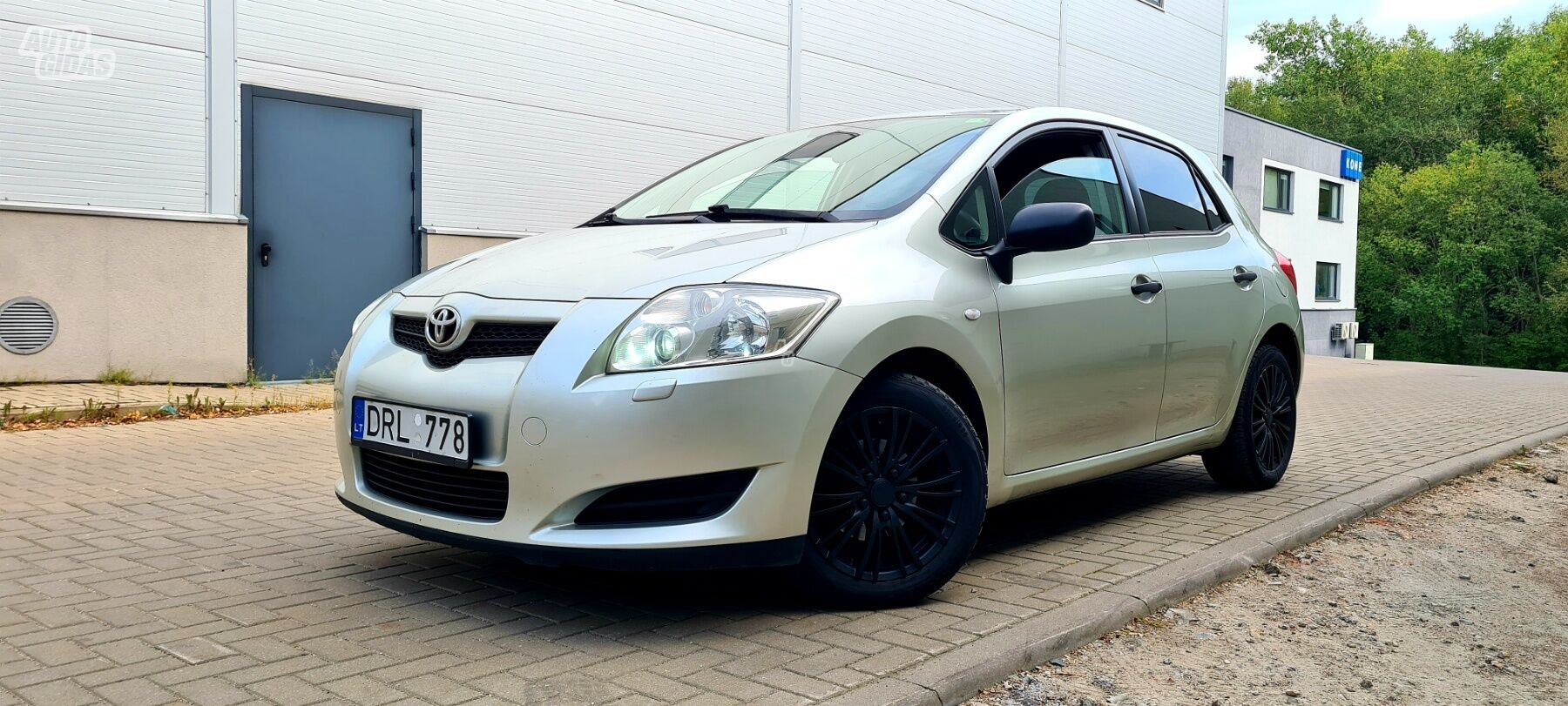 Toyota Auris 2009 г Хэтчбек