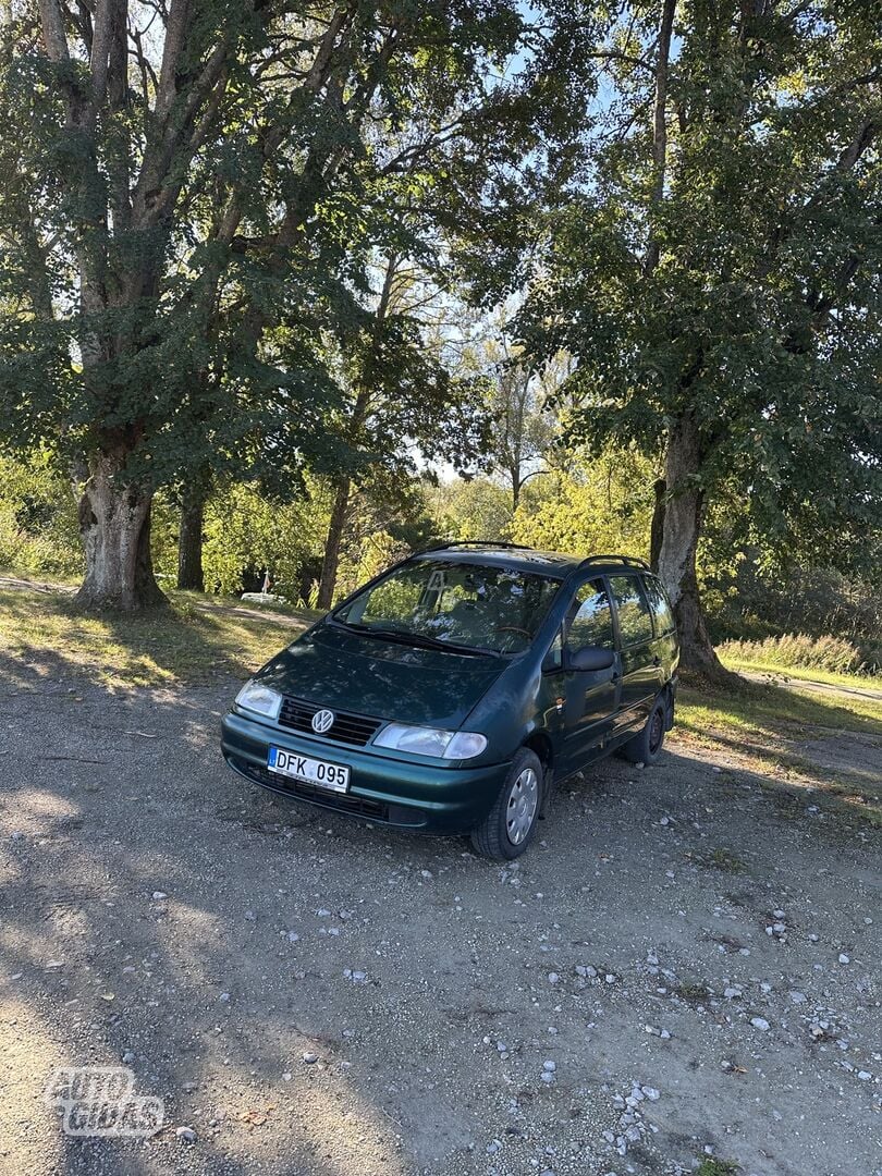 Volkswagen Sharan 1999 m Vienatūris