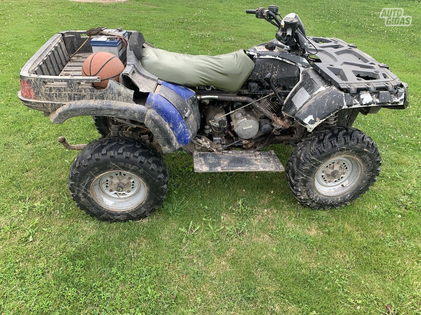 Polaris 2005 y ATV motorcycle