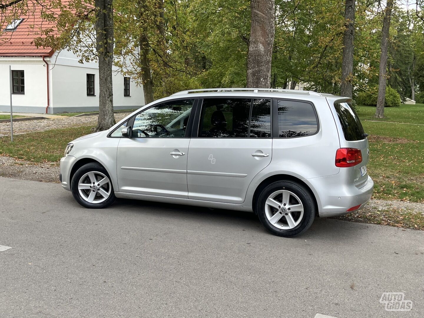 Volkswagen Touran 2012 г Минивэн