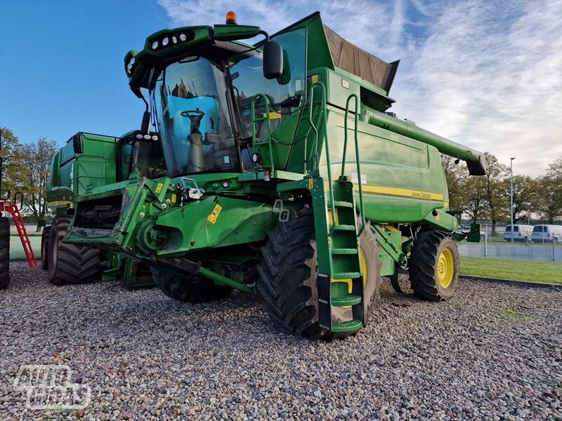 John Deere 2014 m Kombainas