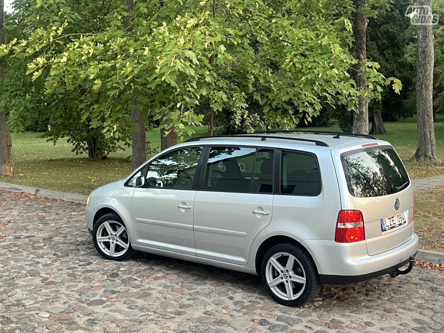 Volkswagen Touran 2006 y Van