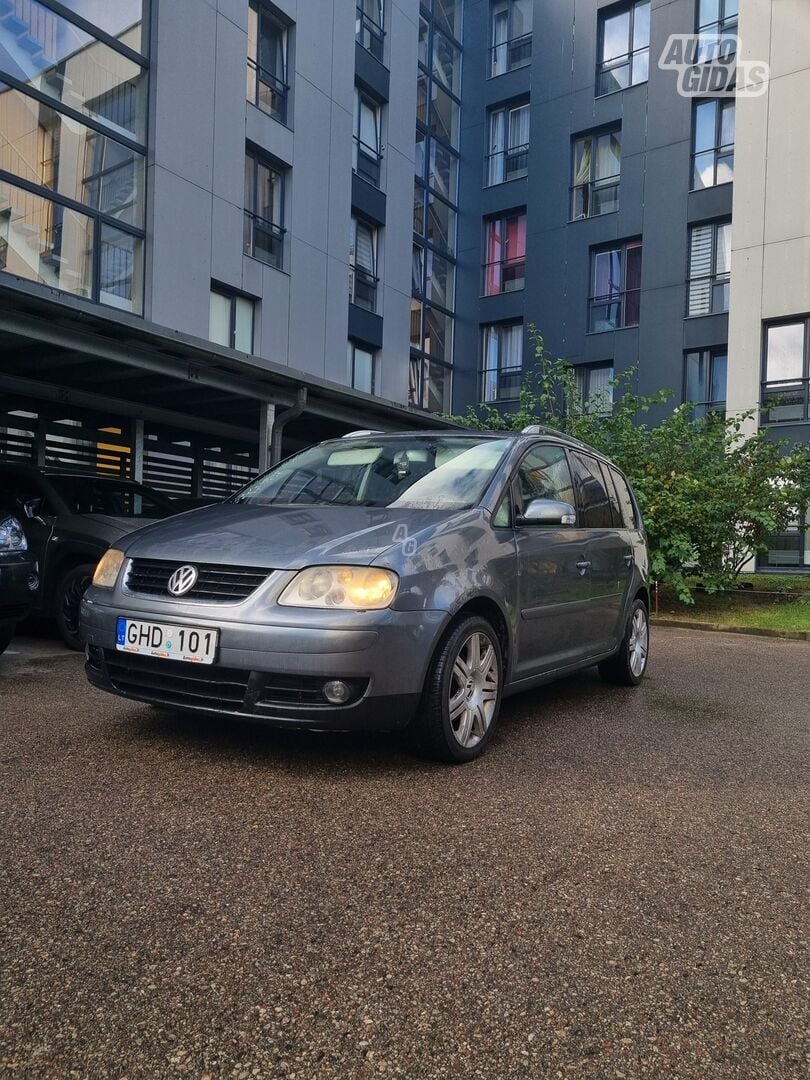 Volkswagen Touran 2004 m Vienatūris