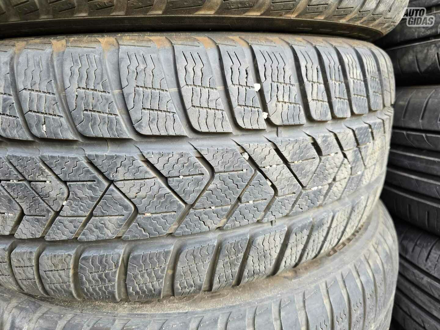 Pirelli Sottozero3 R17 žieminės padangos lengviesiems