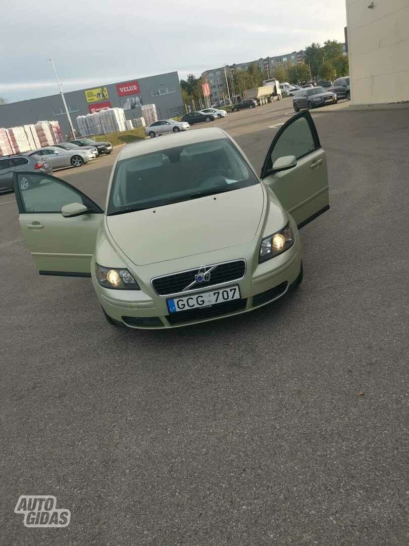 Volvo S40 II 2004 y