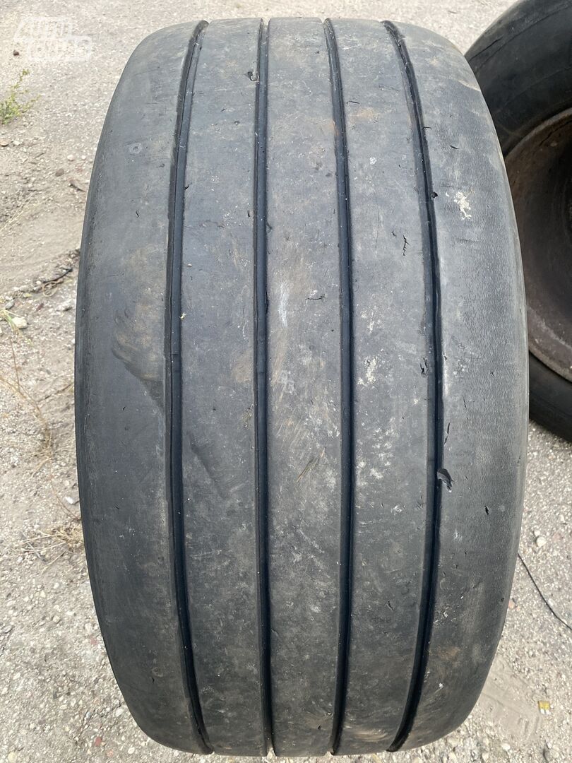 Goodyear Kmax t R22.5 universal tyres trucks and buses