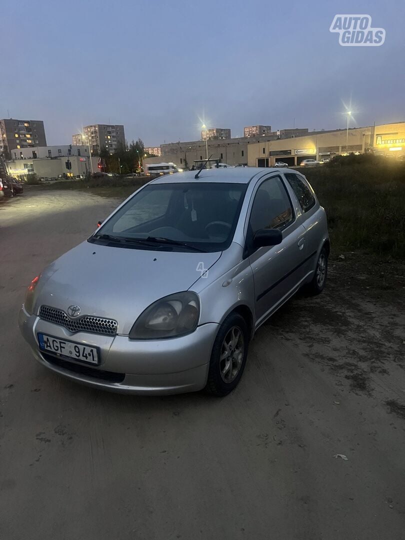 Toyota Yaris I 2001 y