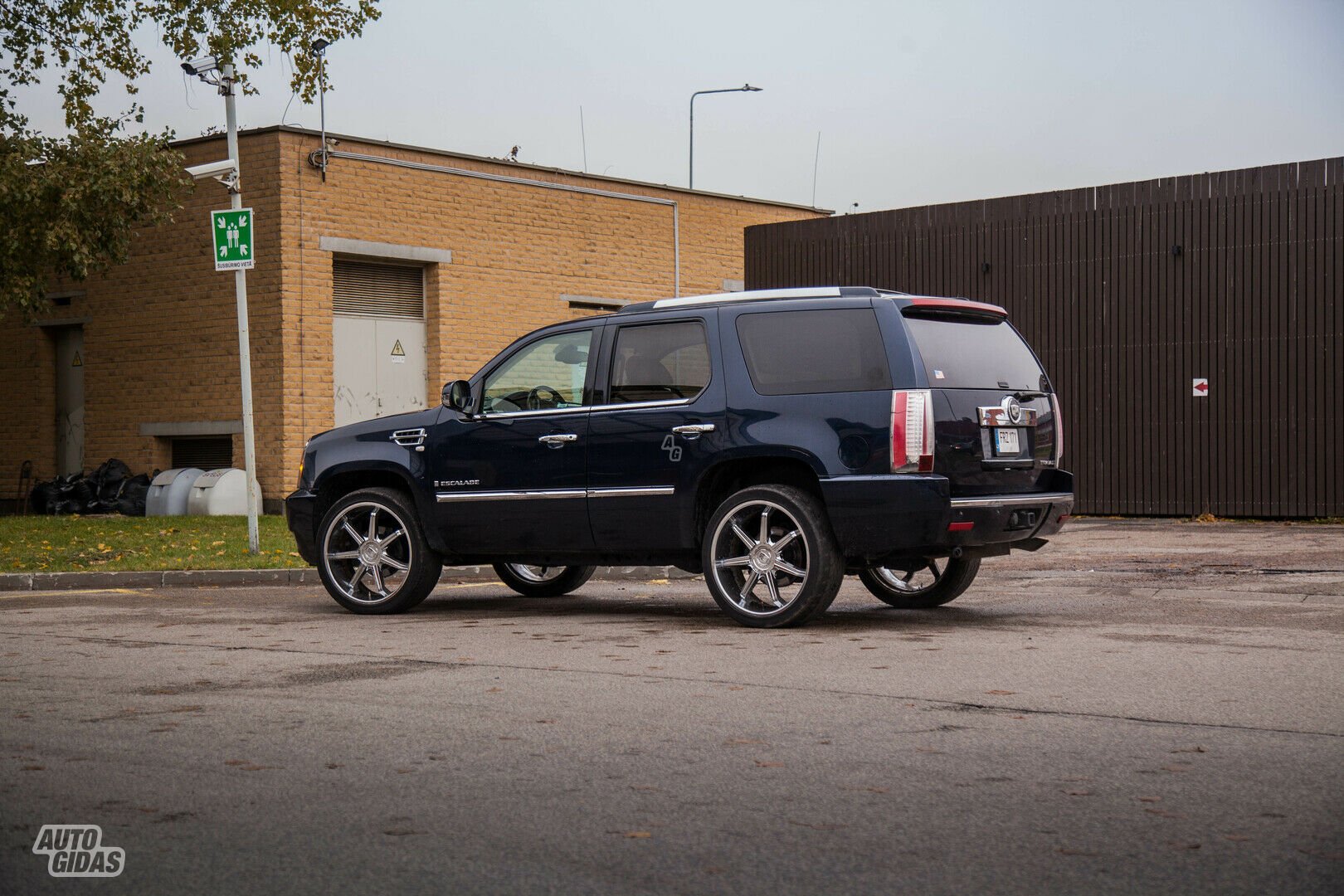 Cadillac Escalade 2009 m Visureigis / Krosoveris