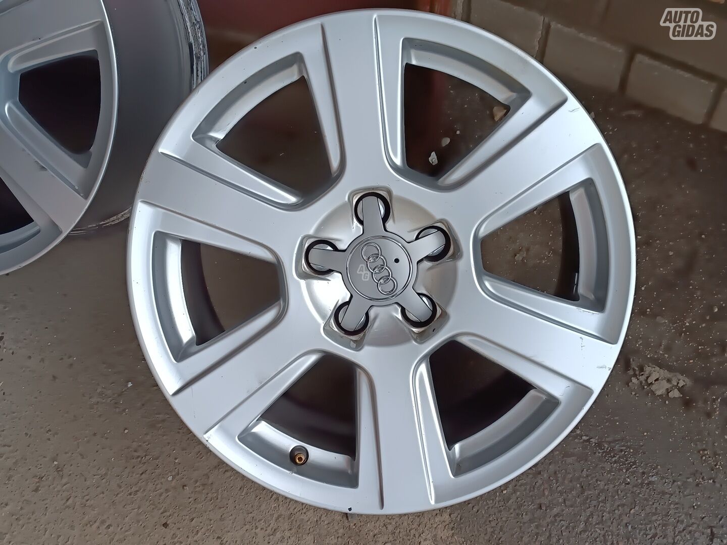 ATS Q5, Q3 Q5 light alloy R17 rims