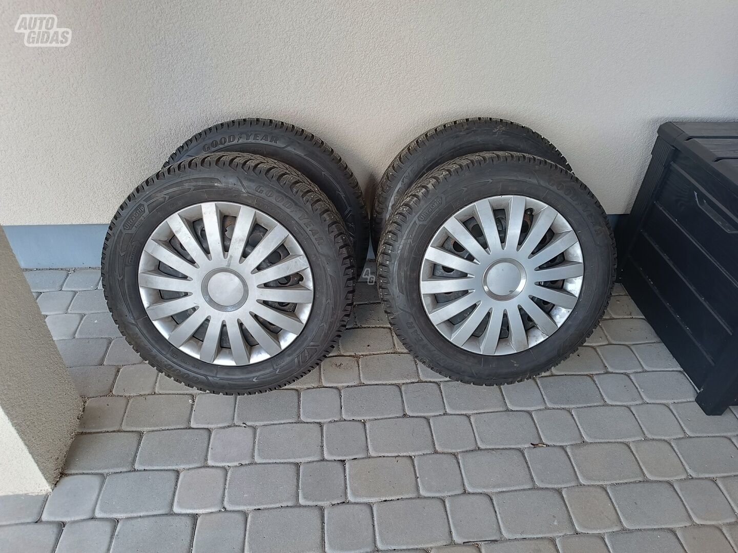 Sharan, Alhambra  Sharan steel stamped R16 rims