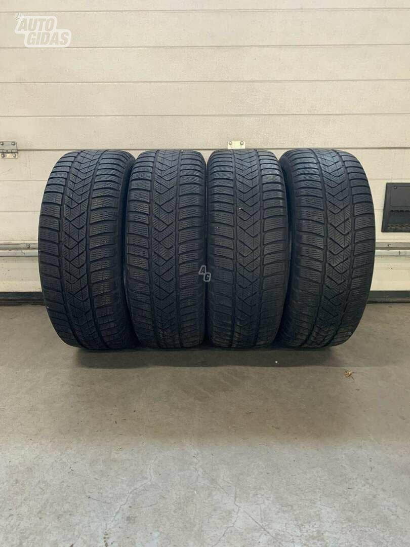 Pirelli Winter Sottozero 3 R16 winter tyres passanger car