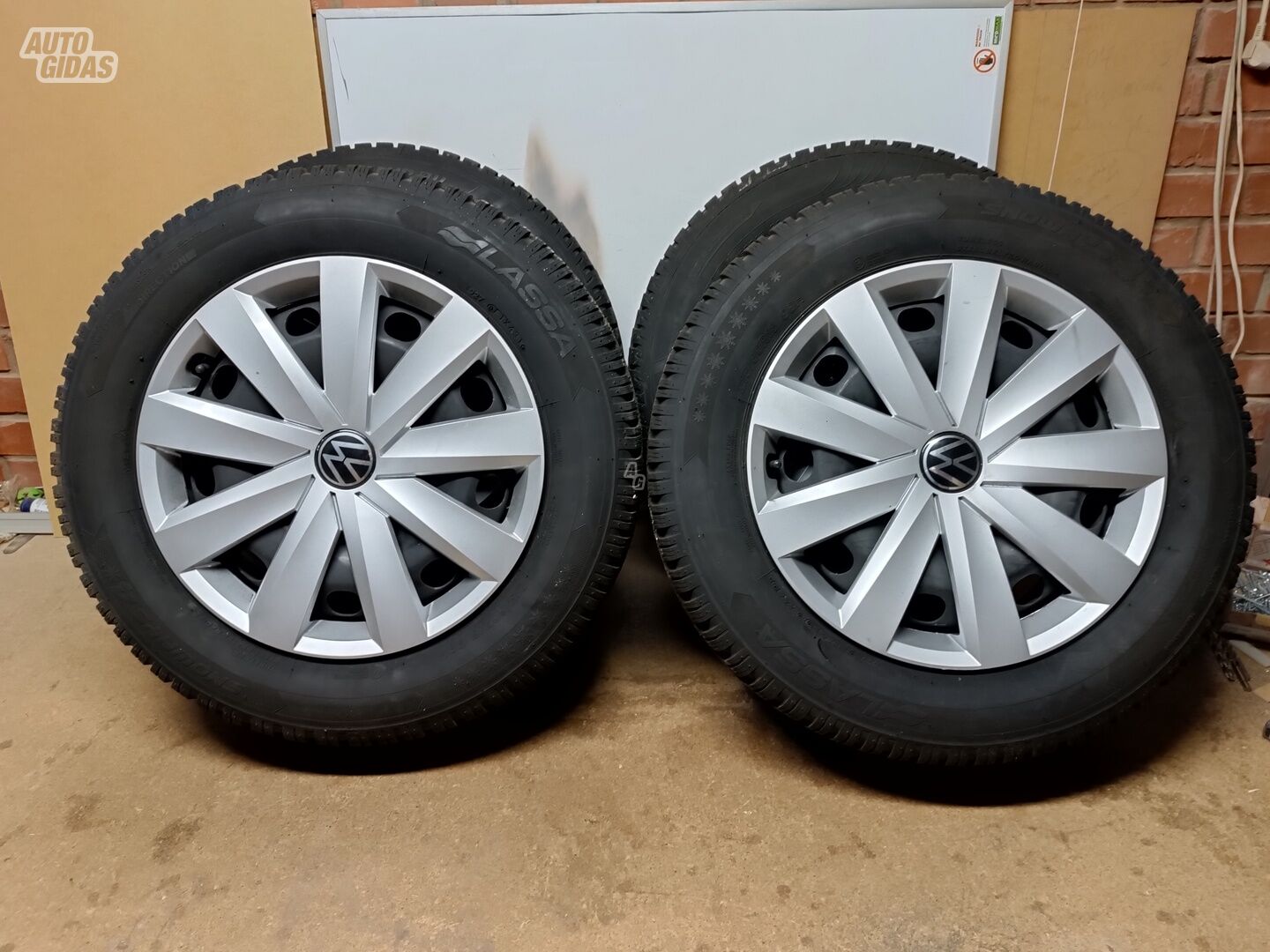 Pasat B8, Superb  Passat steel stamped R16 rims