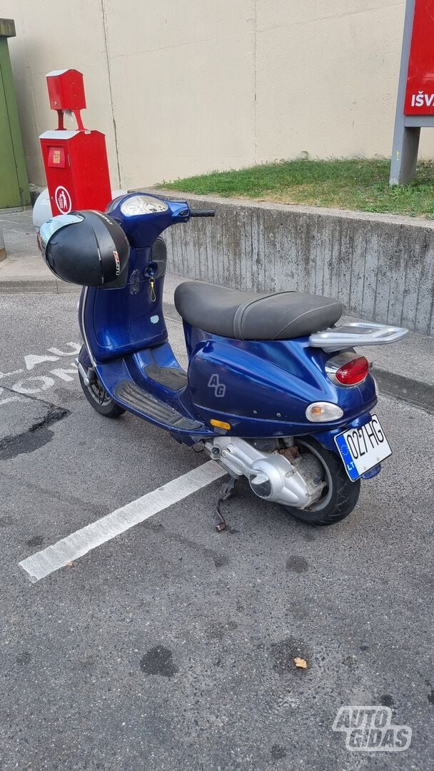 Piaggio Vespa 2003 m Motoroleris / Mopedas