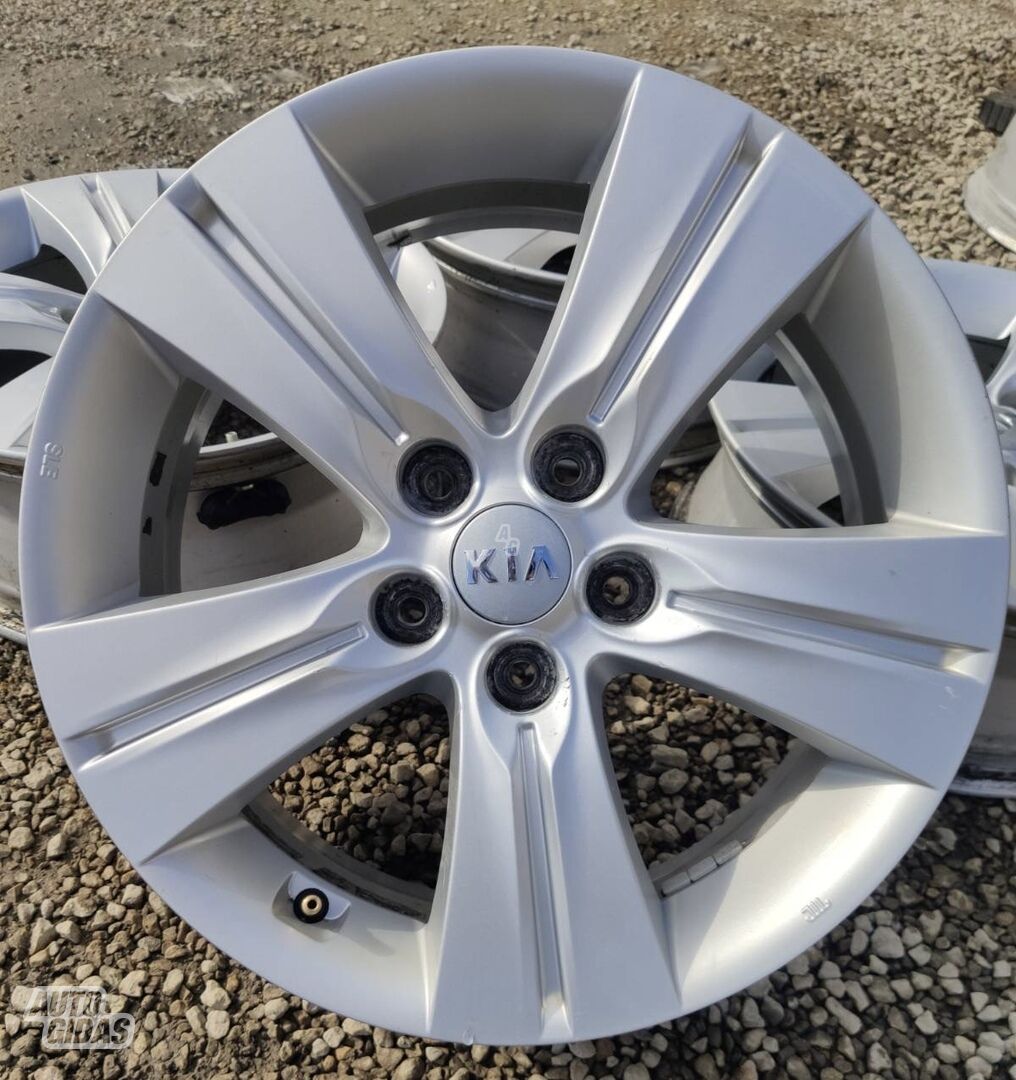 Light alloy R17 rims