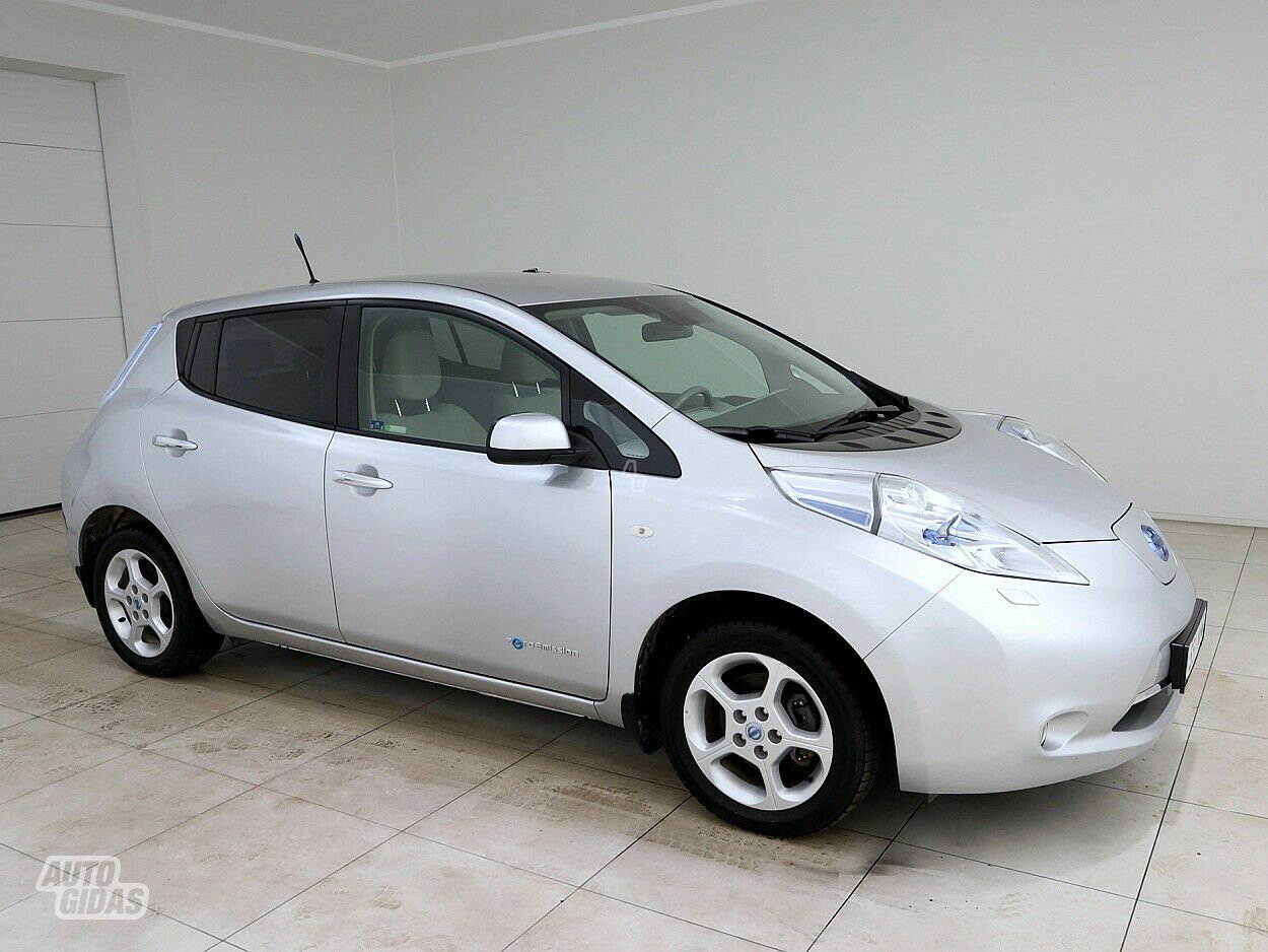 Nissan Leaf 2012 m Hečbekas