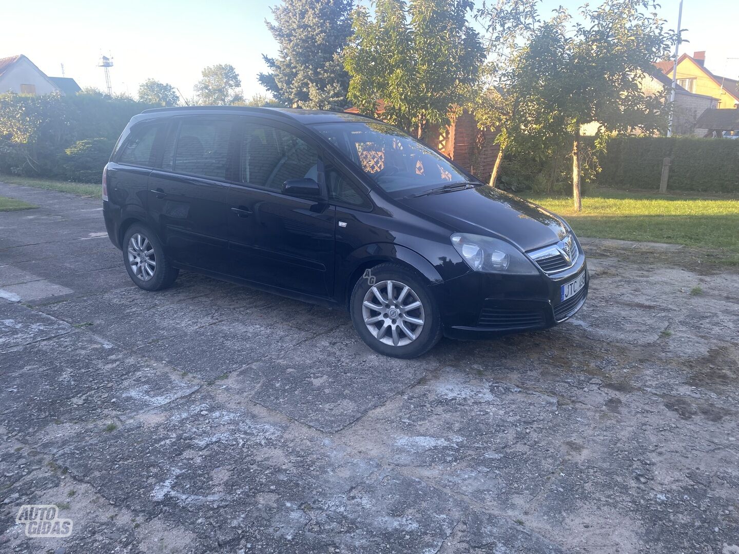 Opel Zafira 2007 г Хэтчбек