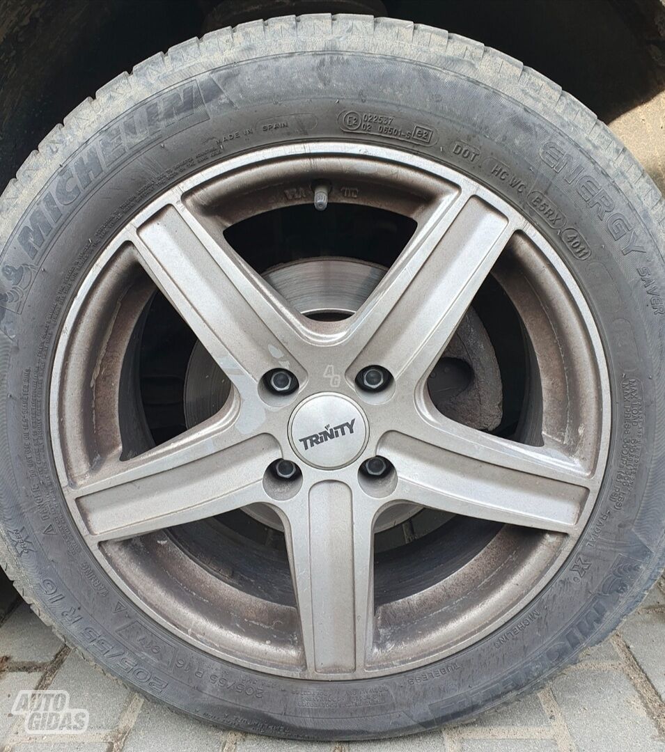 Light alloy R16 rims