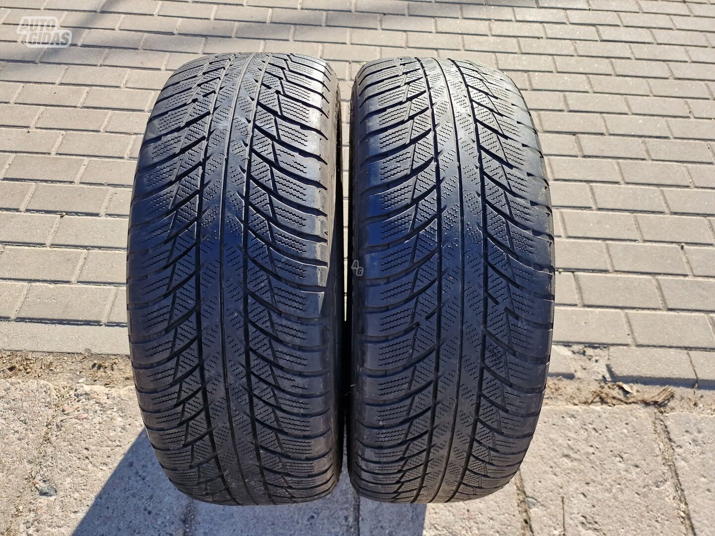 Bridgestone BLIZZAK LM001 R17 зимние шины для автомобилей