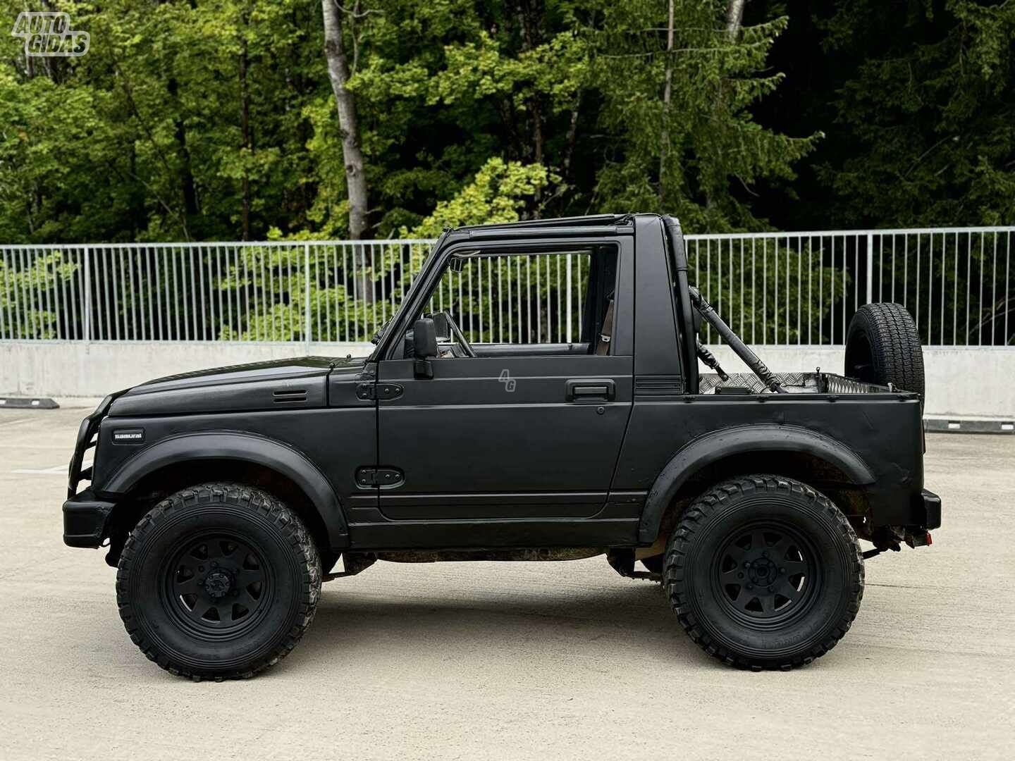 Suzuki Samurai 1987 г Внедорожник / Кроссовер