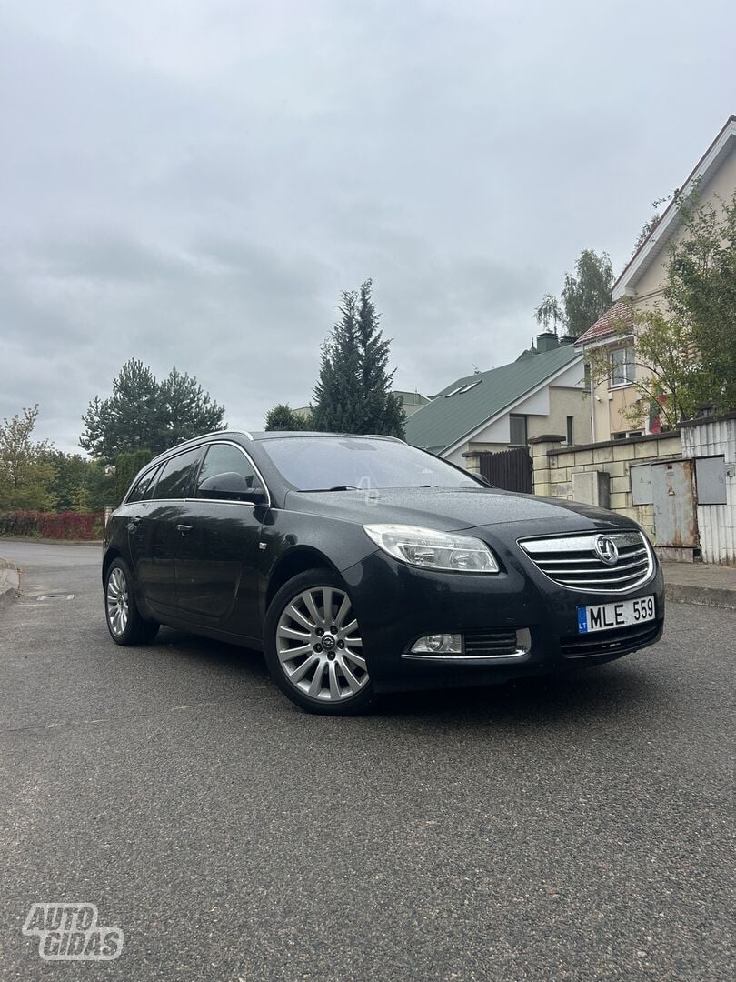 Opel Insignia A 2011 y