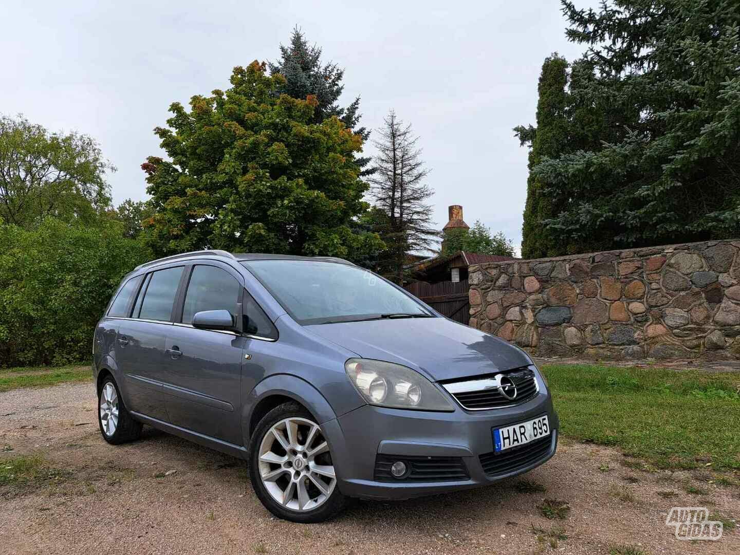 Opel Zafira 2005 m Vienatūris