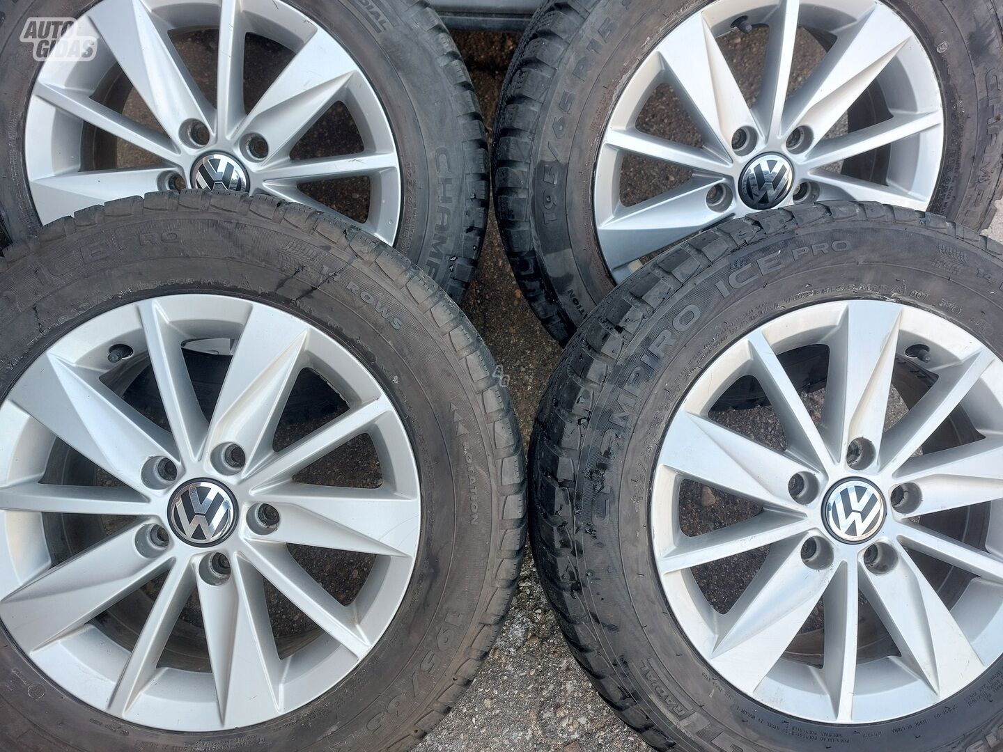 Volkswagen light alloy R15 rims