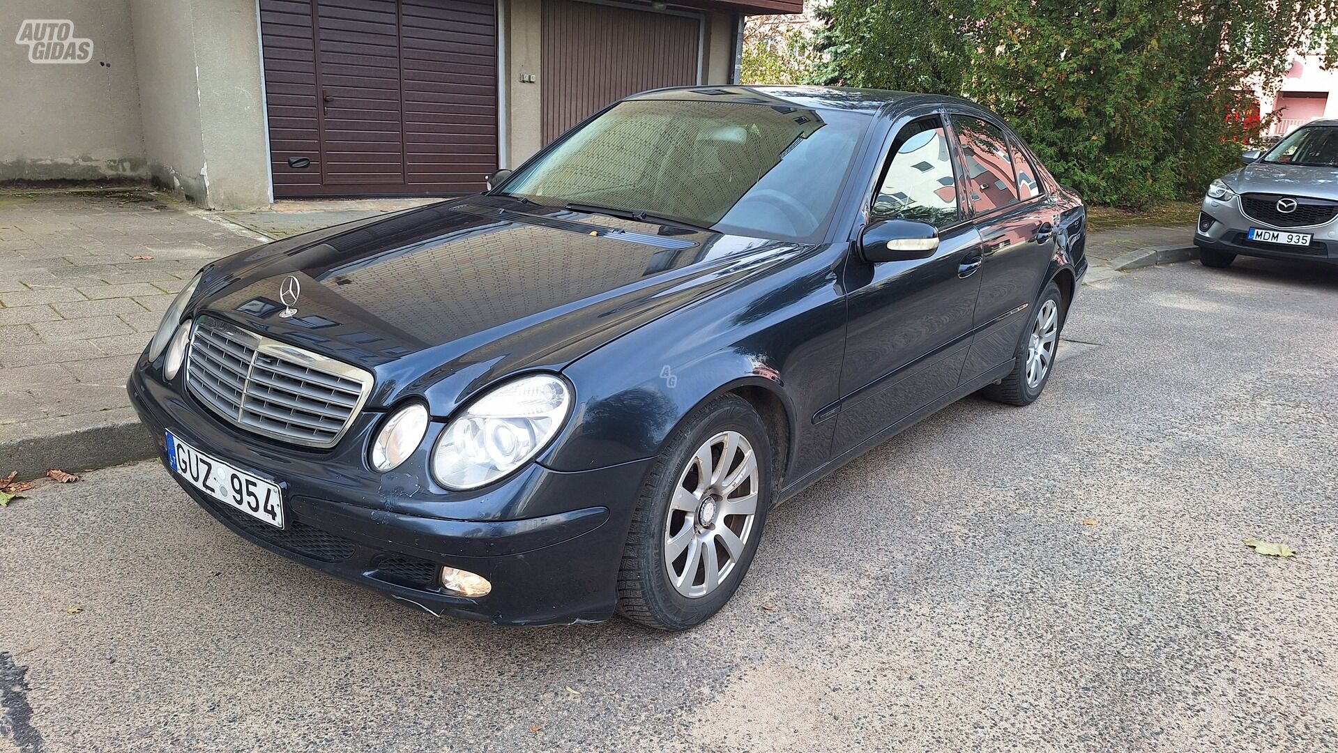 Mercedes-Benz E 270 2004 y Sedan