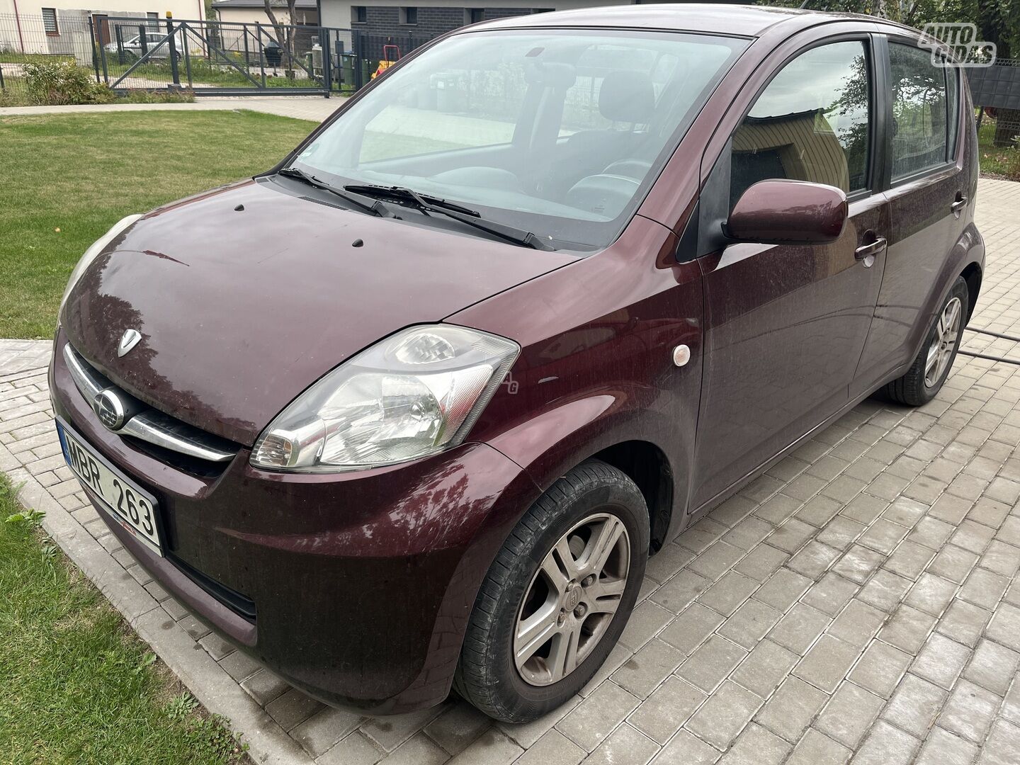 Subaru Justy 2009 y Hatchback