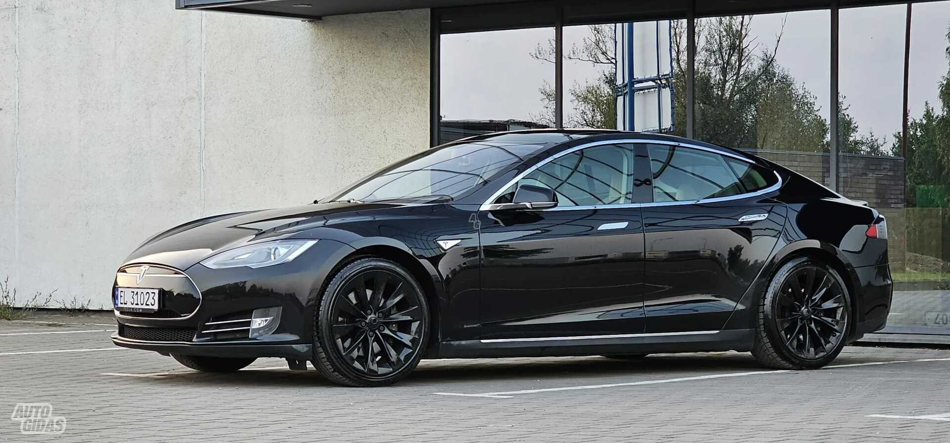 Tesla Model S 2013 г Хэтчбек