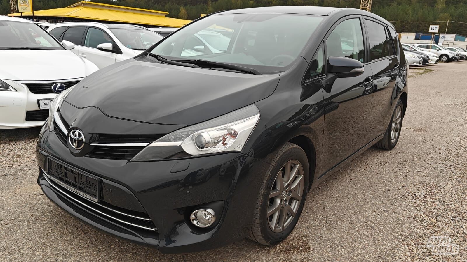 Toyota Verso 2013 m Visureigis / Krosoveris