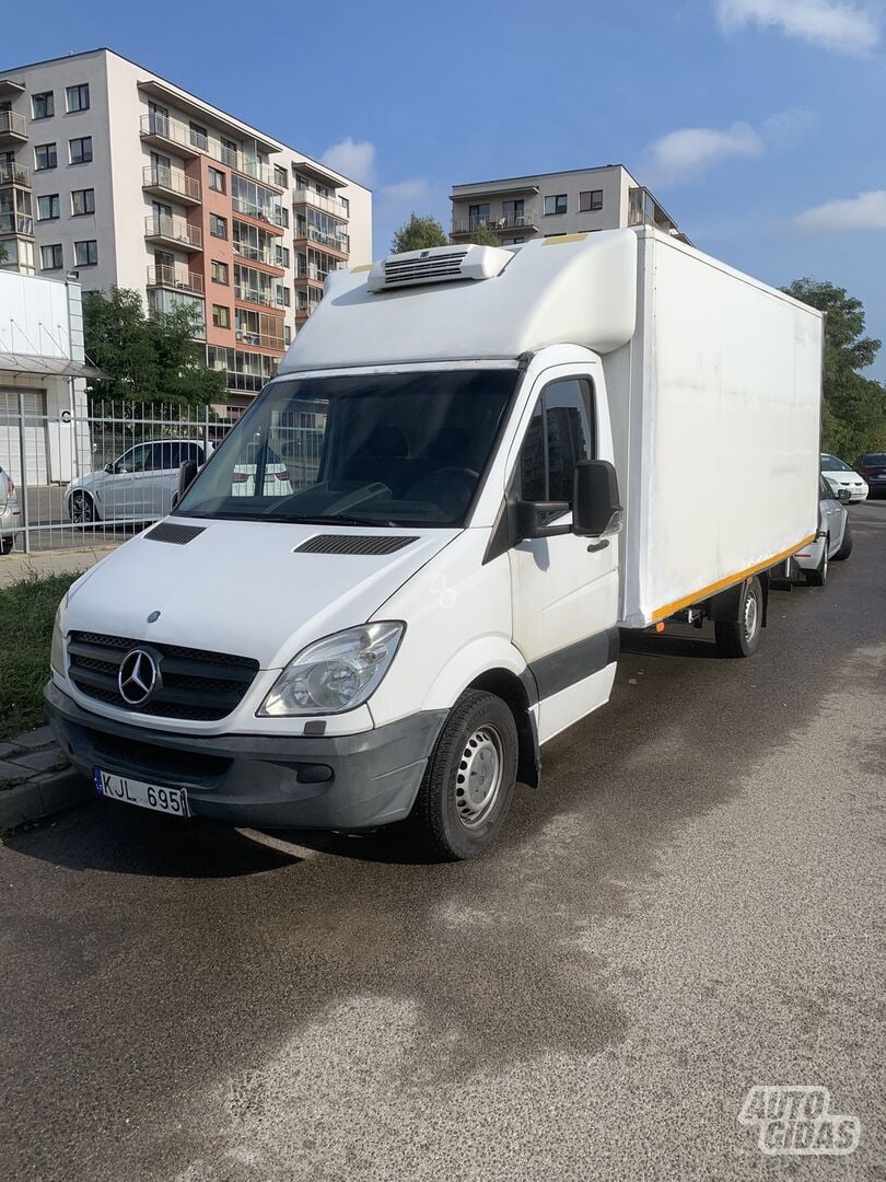 Mercedes-Benz Sprinter 2012 m Komercinis auto(su būda)