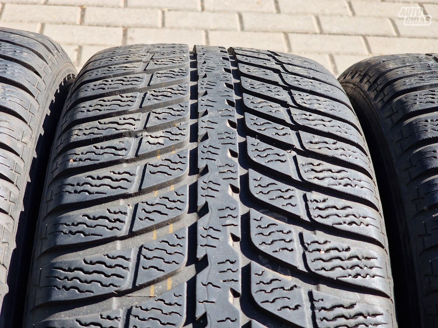 Kumho I'ZEN KW23, ZIEMINES R17 winter tyres passanger car