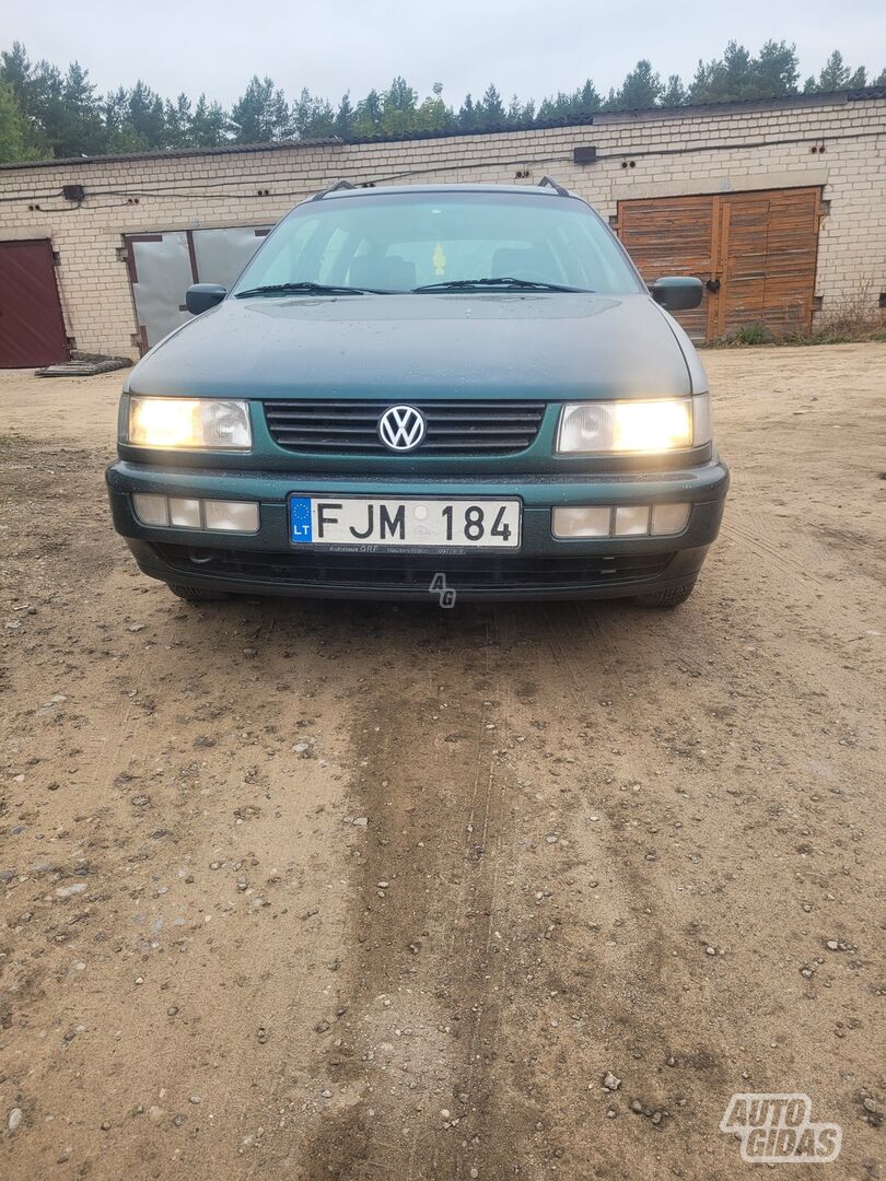 Volkswagen Passat B4 1996 y