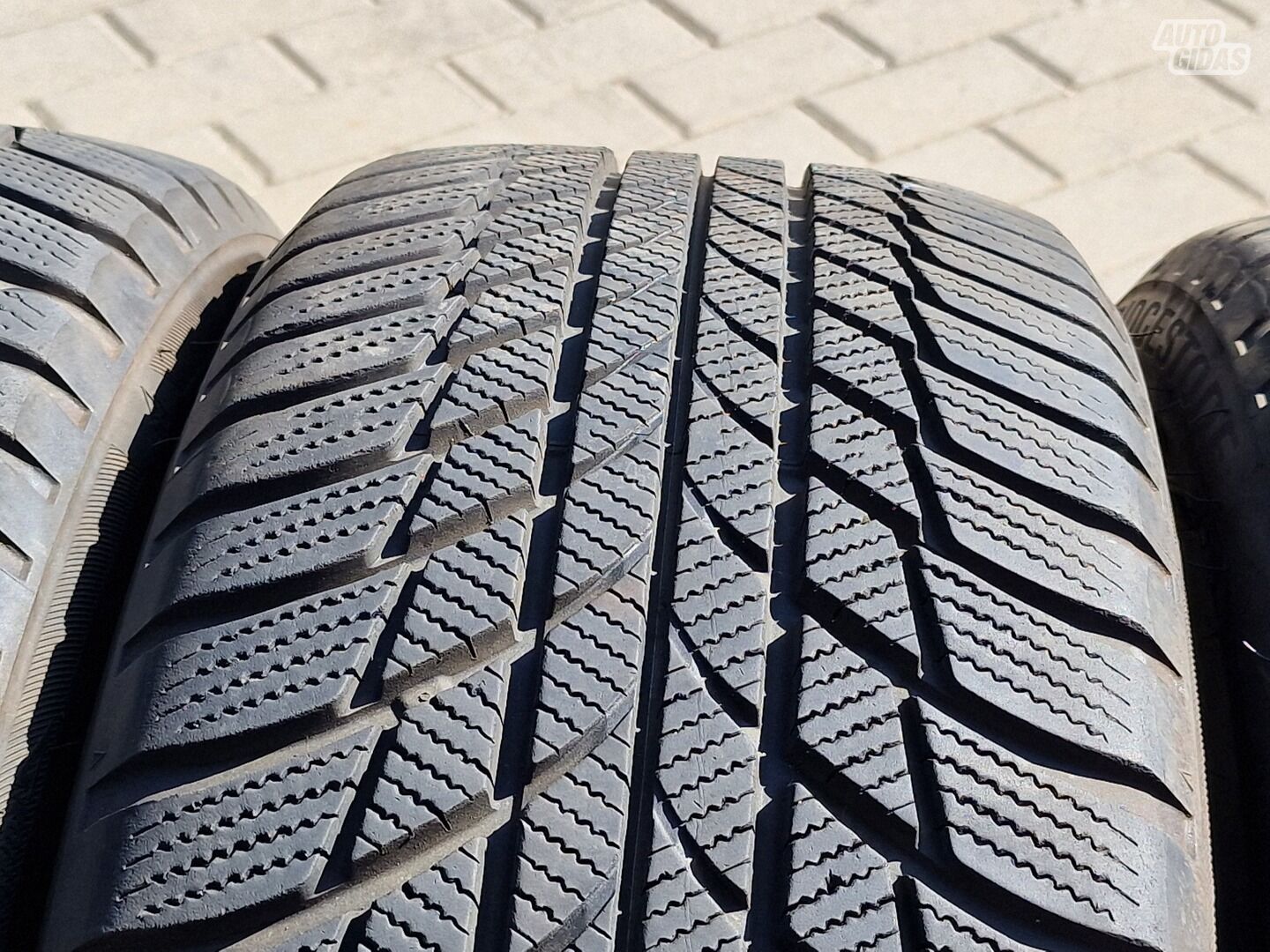 Bridgestone BLIZZAK LM001 RFT R18 žieminės padangos lengviesiems