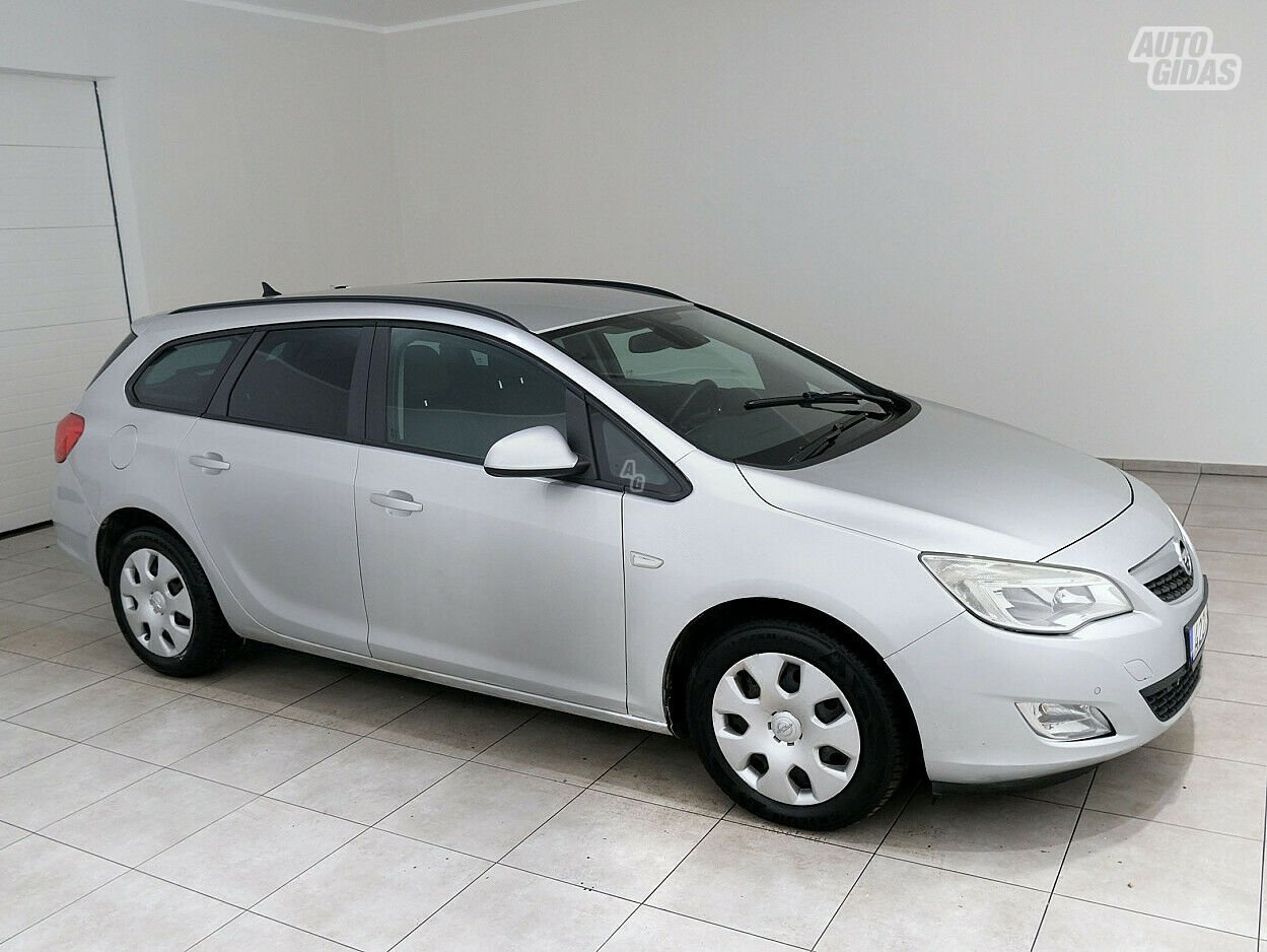 Opel Astra CDTi 2011 г