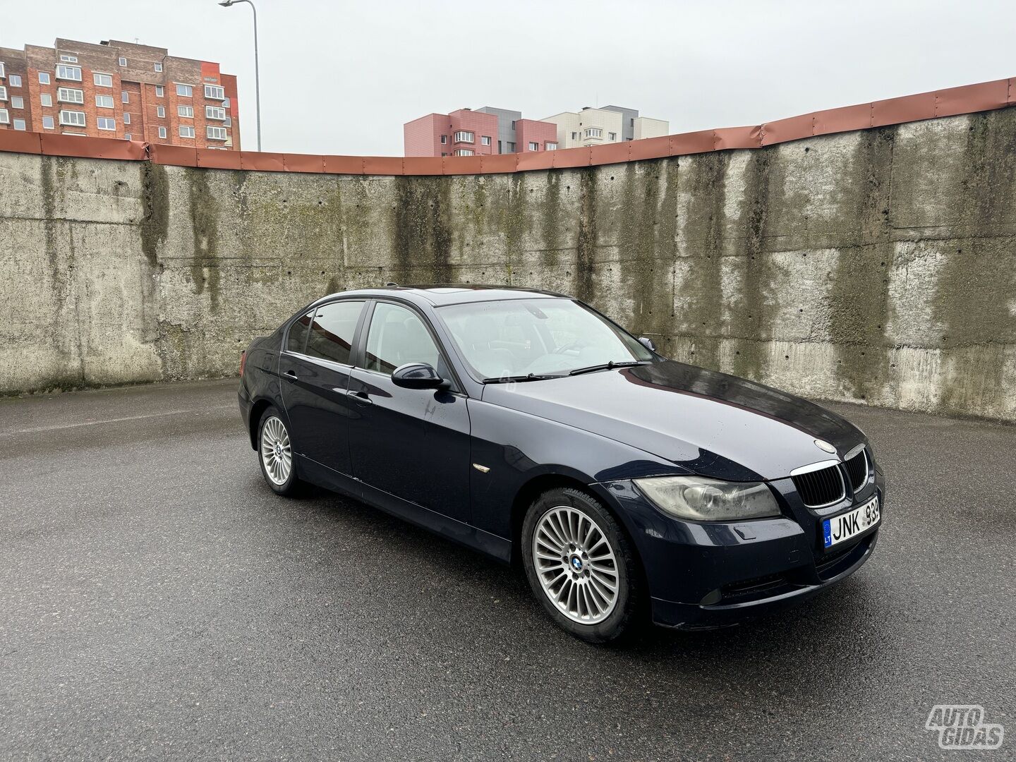 Bmw 320 E90 2006 г