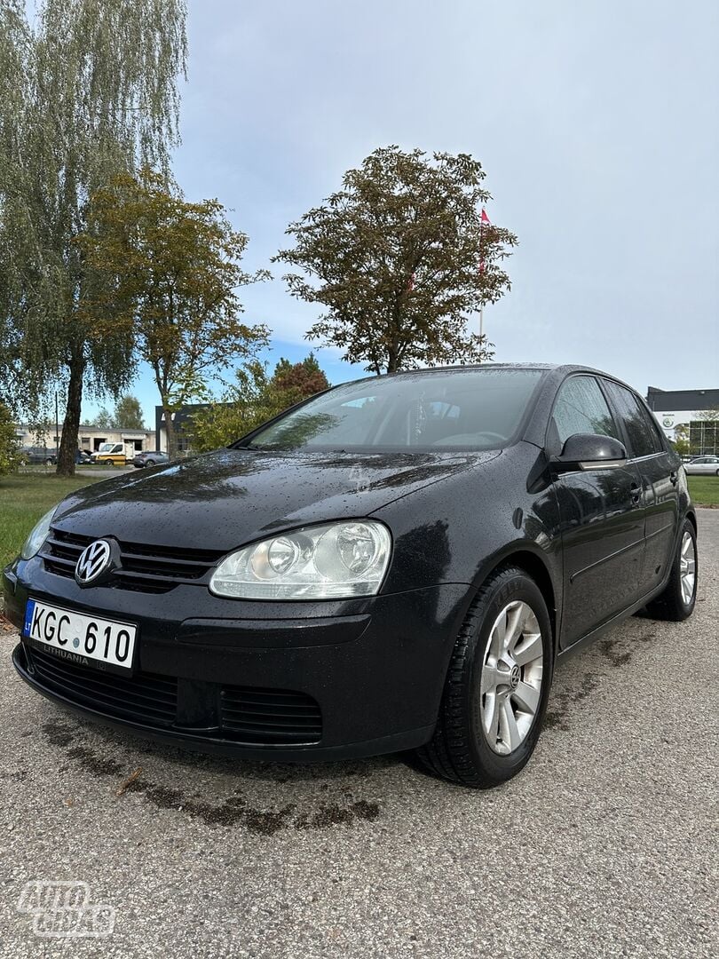 Volkswagen Golf V 2004 y